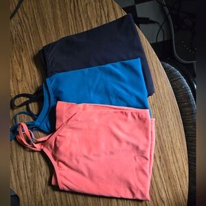 NWOT (3) Worthington Tanks